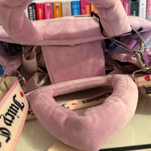 Juicy Couture Light Pink Velvet Tote - Picture 4 of 8